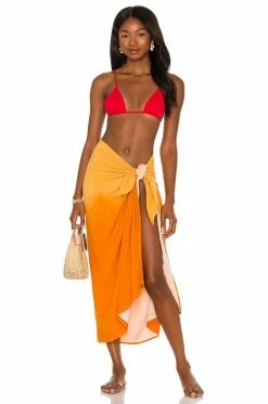 New 🌟 Indah Palma Solid Triangle 👙 Bikini Top In Red 💯 -Cheap Indah Store INDA WX748 V4